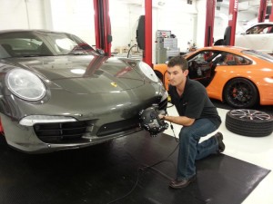 3D Scanning Porsche Front End With Creaform MetraScan